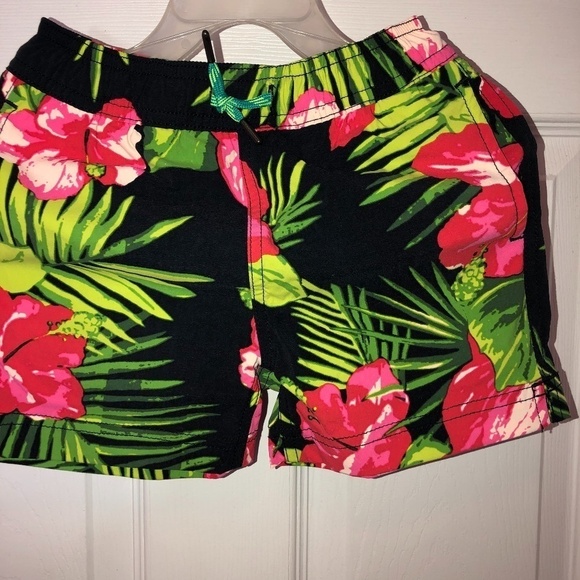NWT CREWCUTS Black Floral Swim Trunks Sz 2 - Picture 3 of 6